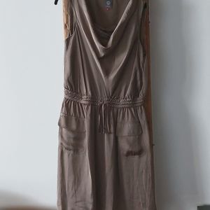 NWOT Vince Camuto khaki grayish cowl neck silky dress w pockets sz 14